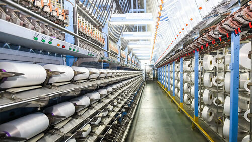 Últimas noticias de la empresa sobre 33 años exportando productos químicos: el viaje a la montaña alta de Wuxi